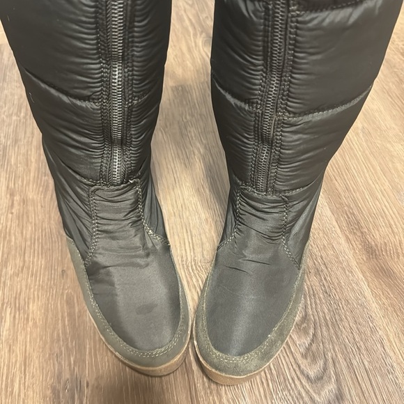 JUICY COUTURE Faux Fur Lined Knee High Platform Wedge boots Full Zip Green SZ 8 - Picture 4 of 13